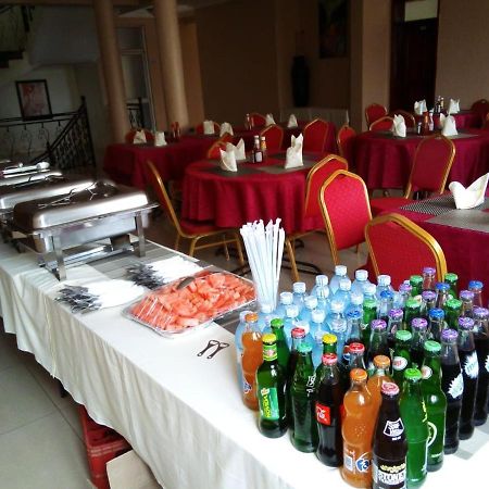 Westcliff Hotel Lira Buitenkant foto