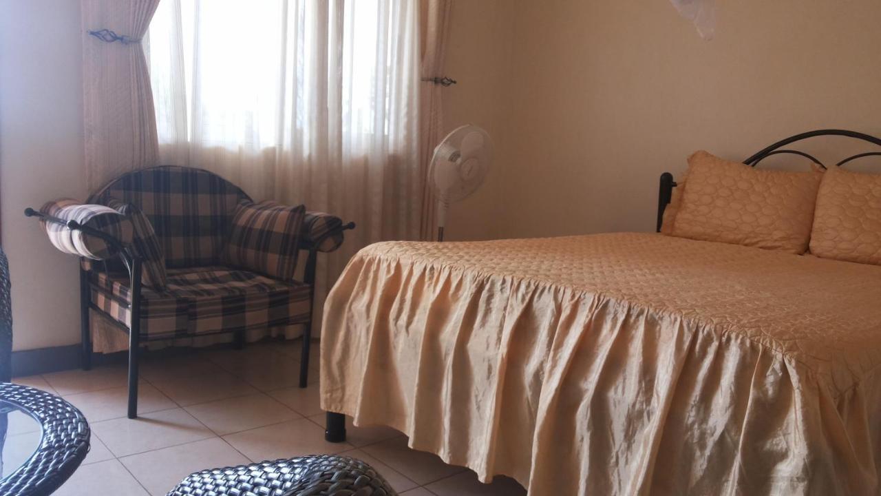 Westcliff Hotel Lira Buitenkant foto