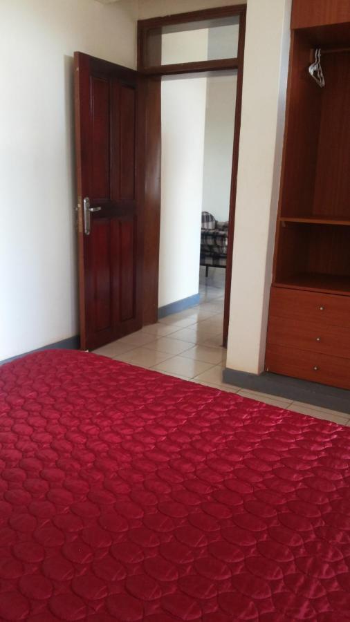Westcliff Hotel Lira Buitenkant foto