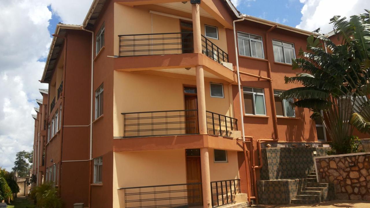 Westcliff Hotel Lira Buitenkant foto